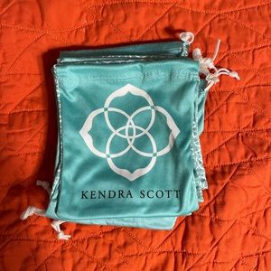 Kendra Scott jewelry Bags : lot 13